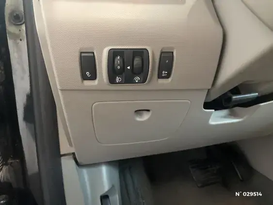 RENAULT ZOE - voiture d'occasion - Photo 15