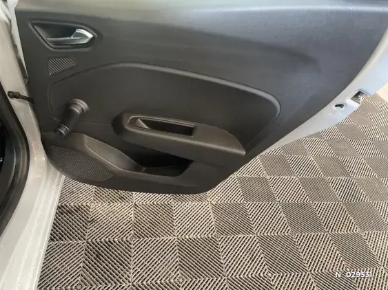 RENAULT CLIO V - voiture d'occasion - Photo 36