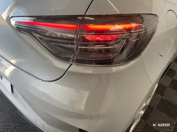 RENAULT CLIO V - voiture d'occasion - Photo 38