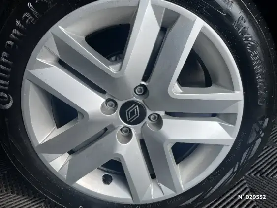 RENAULT CLIO V - voiture d'occasion - Photo 38