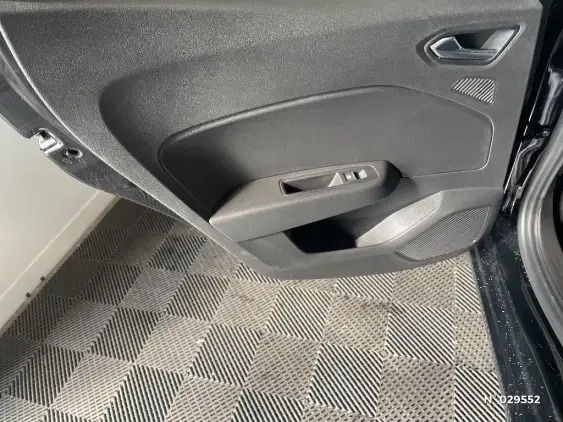 RENAULT CLIO V - voiture d'occasion - Photo 40