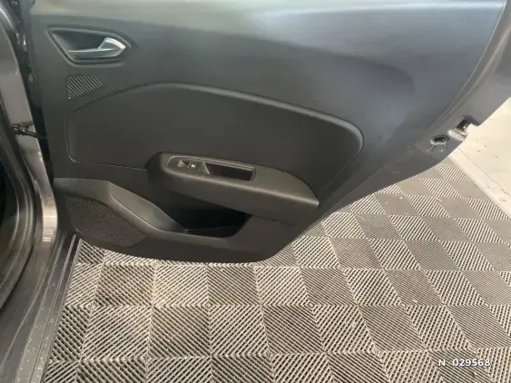 RENAULT CLIO V - voiture d'occasion - Photo 38