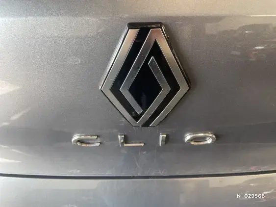 RENAULT CLIO V - voiture d'occasion - Photo 40