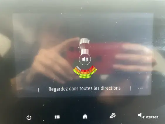 RENAULT CLIO V - voiture d'occasion - Photo 14