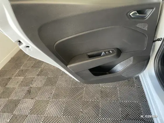 RENAULT CLIO V - voiture d'occasion - Photo 44