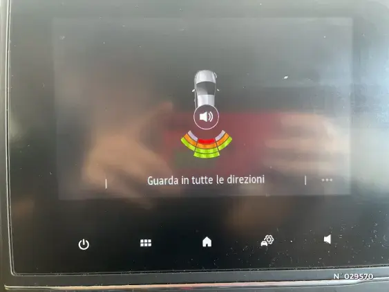 RENAULT CLIO V - voiture d'occasion - Photo 14