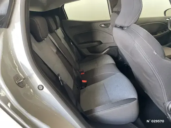 RENAULT CLIO V - voiture d'occasion - Photo 11