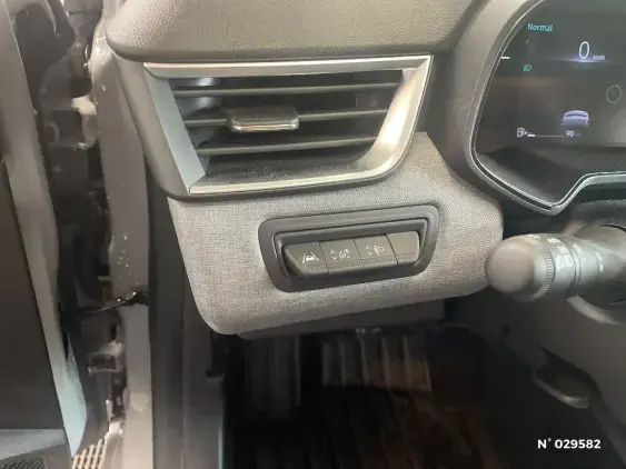 RENAULT CLIO V - voiture d'occasion - Photo 15