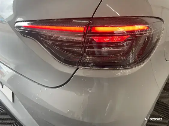 RENAULT CLIO V - voiture d'occasion - Photo 40