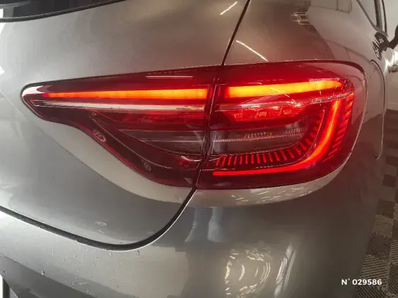 RENAULT CLIO V - voiture d'occasion - Photo 36