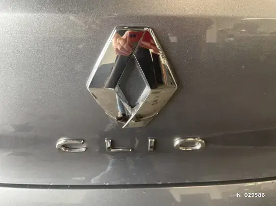 RENAULT CLIO V - voiture d'occasion - Photo 37