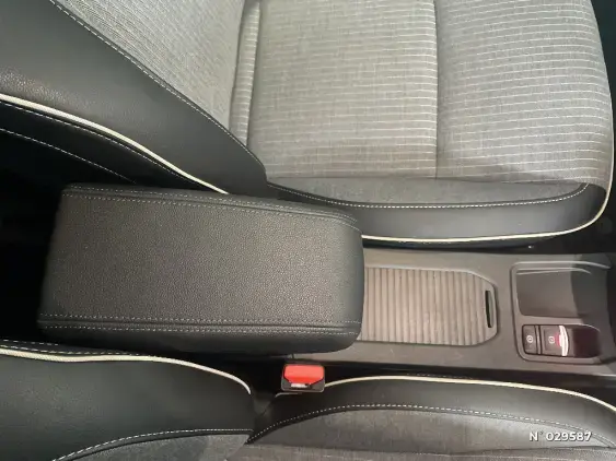 RENAULT CLIO V - voiture d'occasion - Photo 35