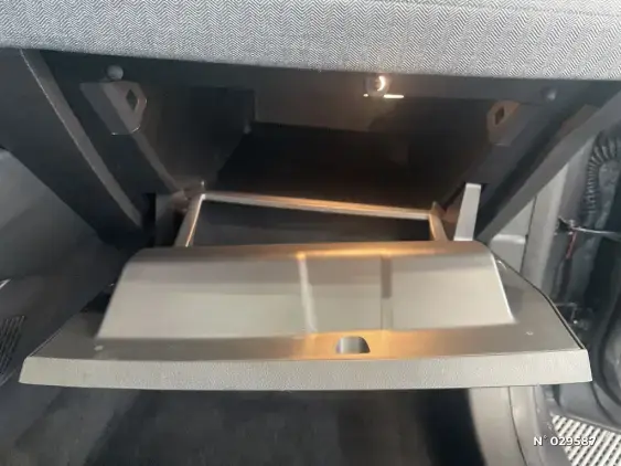 RENAULT CLIO V - voiture d'occasion - Photo 37