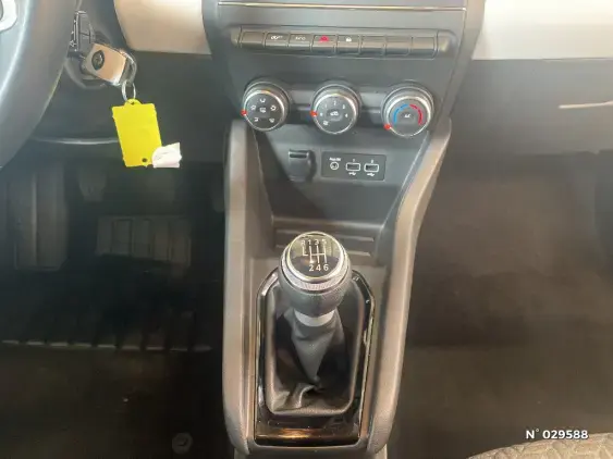 RENAULT CLIO V - voiture d'occasion - Photo 32