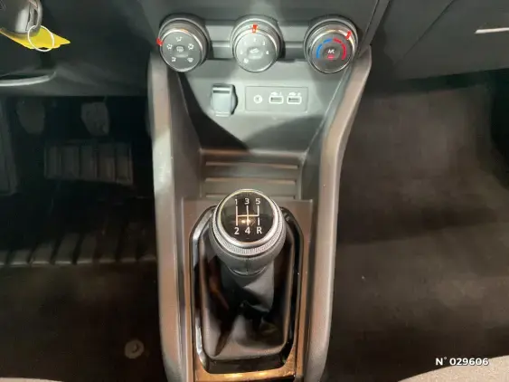 RENAULT CLIO V - voiture d'occasion - Photo 33