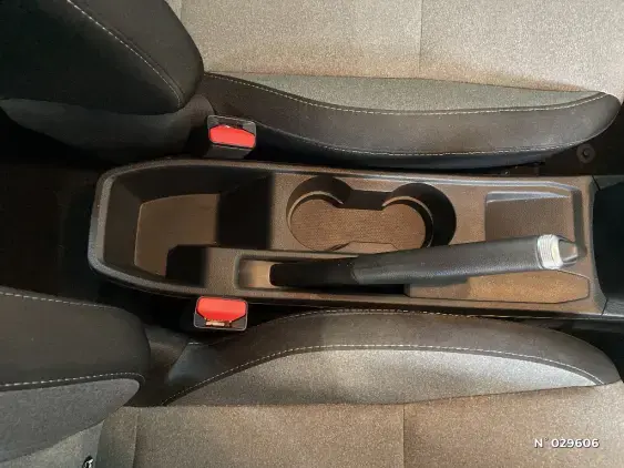 RENAULT CLIO V - voiture d'occasion - Photo 34