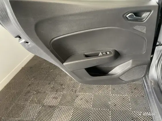 RENAULT CLIO V - voiture d'occasion - Photo 43