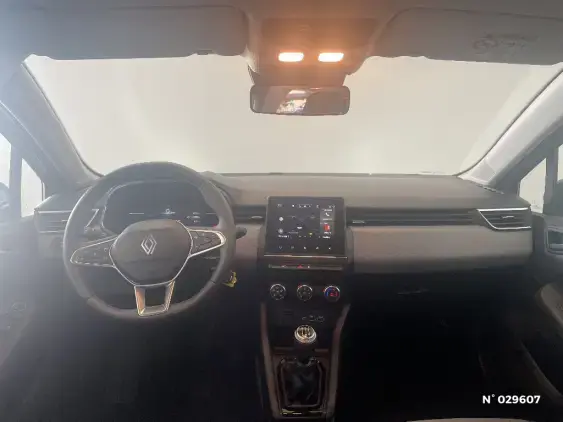 RENAULT CLIO V - voiture d'occasion - Photo 9