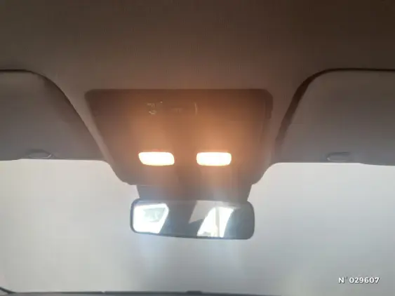 RENAULT CLIO V - voiture d'occasion - Photo 32