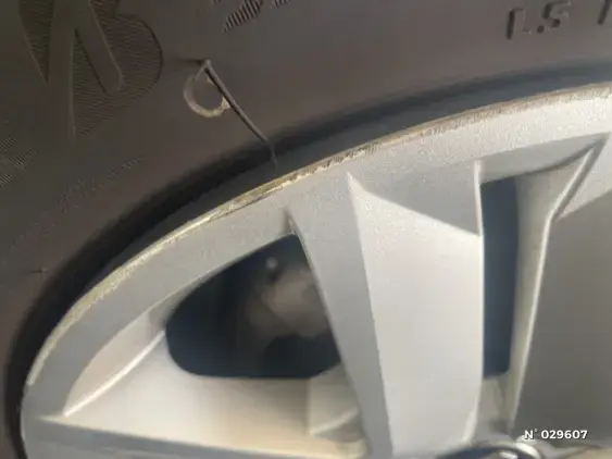 RENAULT CLIO V - voiture d'occasion - Photo 26