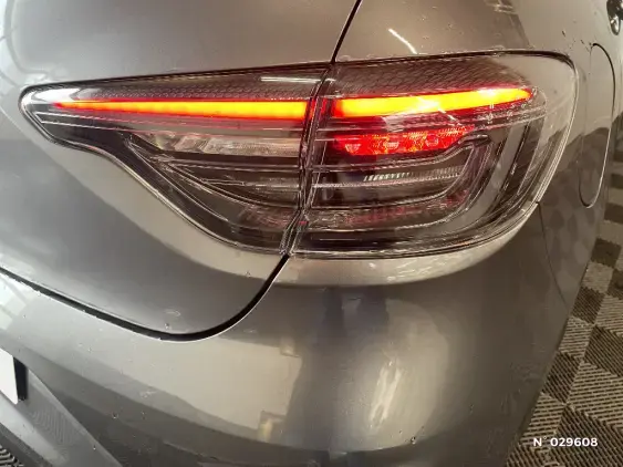 RENAULT CLIO V - voiture d'occasion - Photo 40