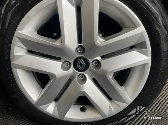 RENAULT CLIO V - voiture d'occasion - Photo 42