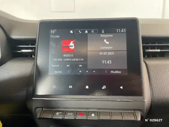 RENAULT CLIO V - voiture d'occasion - Photo 33