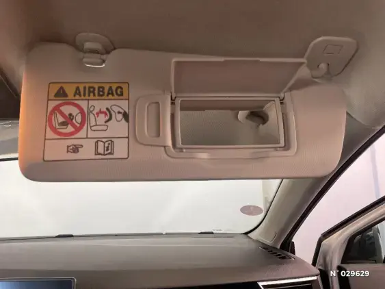 RENAULT CLIO V - voiture d'occasion - Photo 31