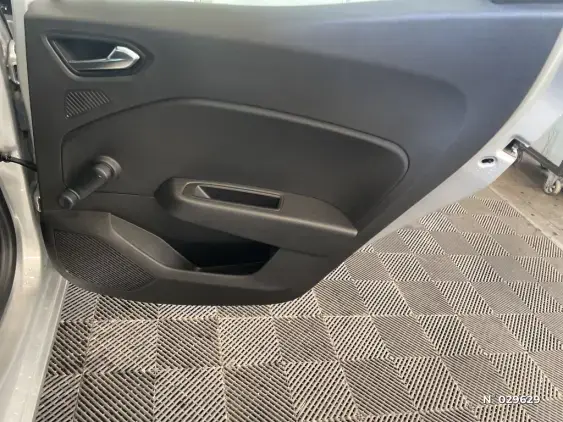 RENAULT CLIO V - voiture d'occasion - Photo 38