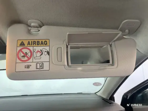 RENAULT CLIO V - voiture d'occasion - Photo 31