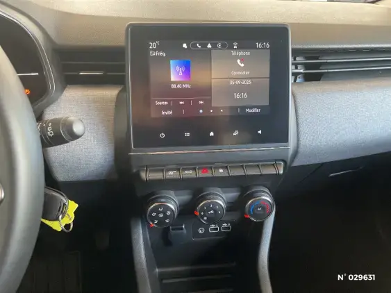 RENAULT CLIO V - voiture d'occasion - Photo 13