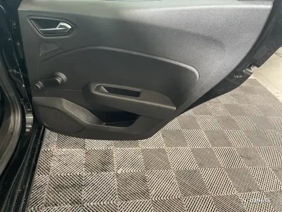 RENAULT CLIO V - voiture d'occasion - Photo 37