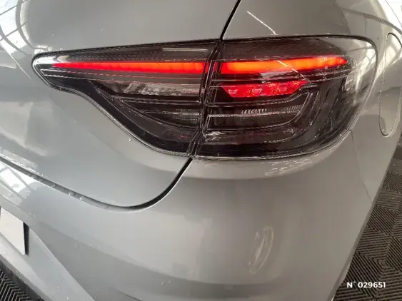 RENAULT CLIO V - voiture d'occasion - Photo 40