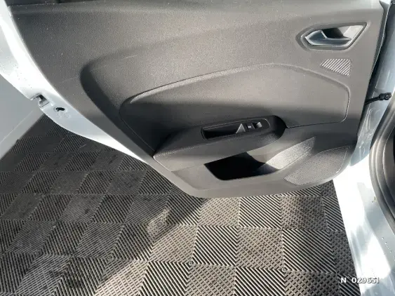 RENAULT CLIO V - voiture d'occasion - Photo 45