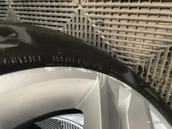 RENAULT CLIO V - voiture d'occasion - Photo 28