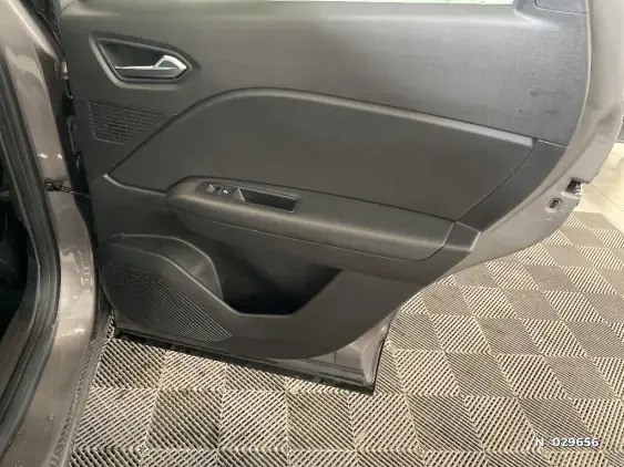 RENAULT CAPTUR II - voiture d'occasion - Photo 37