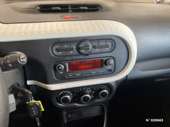 RENAULT TWINGO III - voiture d'occasion - Photo 13