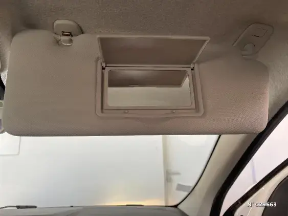 RENAULT TWINGO III - voiture d'occasion - Photo 31