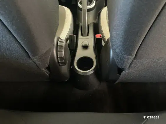 RENAULT TWINGO III - voiture d'occasion - Photo 37