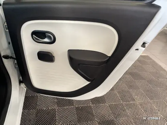 RENAULT TWINGO III - voiture d'occasion - Photo 38