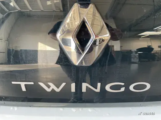 RENAULT TWINGO III - voiture d'occasion - Photo 42