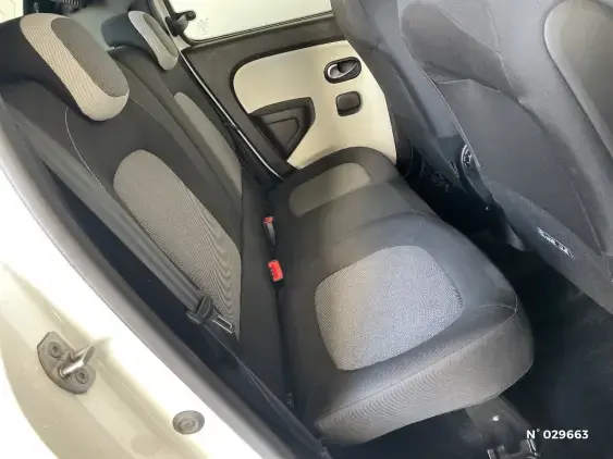 RENAULT TWINGO III - voiture d'occasion - Photo 11