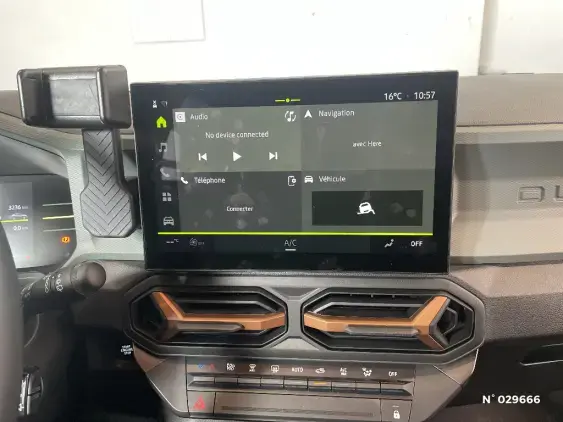 DACIA DUSTER III - voiture d'occasion - Photo 28