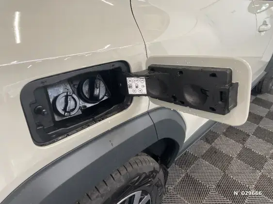 DACIA DUSTER III - voiture d'occasion - Photo 38