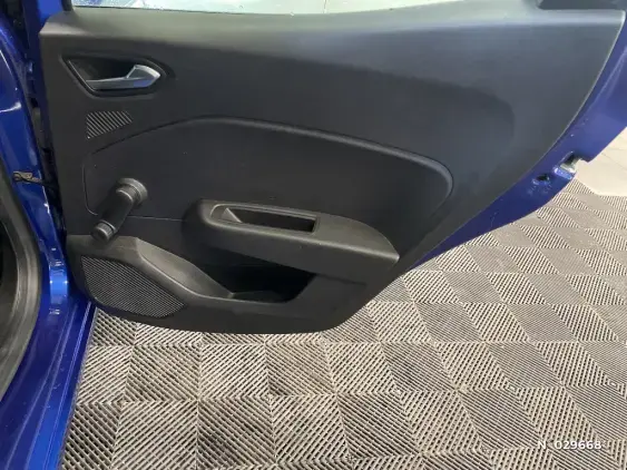 RENAULT CLIO V - voiture d'occasion - Photo 38