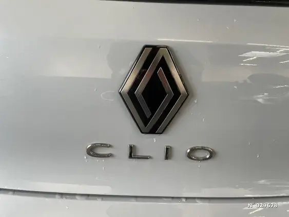 RENAULT CLIO V - voiture d'occasion - Photo 40