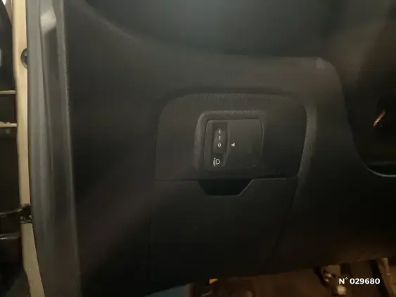 RENAULT SCENIC IV - voiture d'occasion - Photo 15