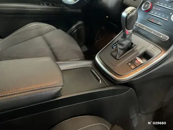 RENAULT SCENIC IV - voiture d'occasion - Photo 36