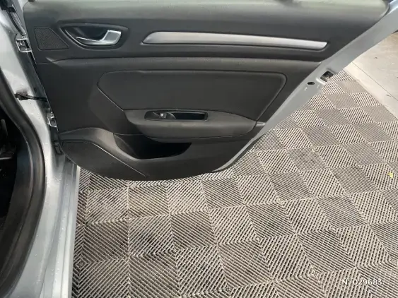 RENAULT MEGANE ESTATE IV - voiture d'occasion - Photo 37