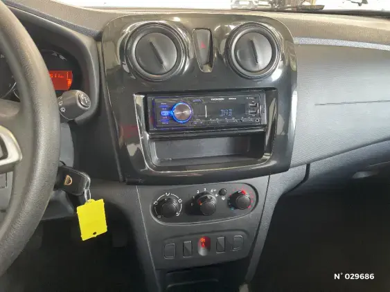 DACIA SANDERO II - voiture d'occasion - Photo 13